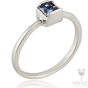 Swarovski authentic Crystals White Rhodium plated size 8,5